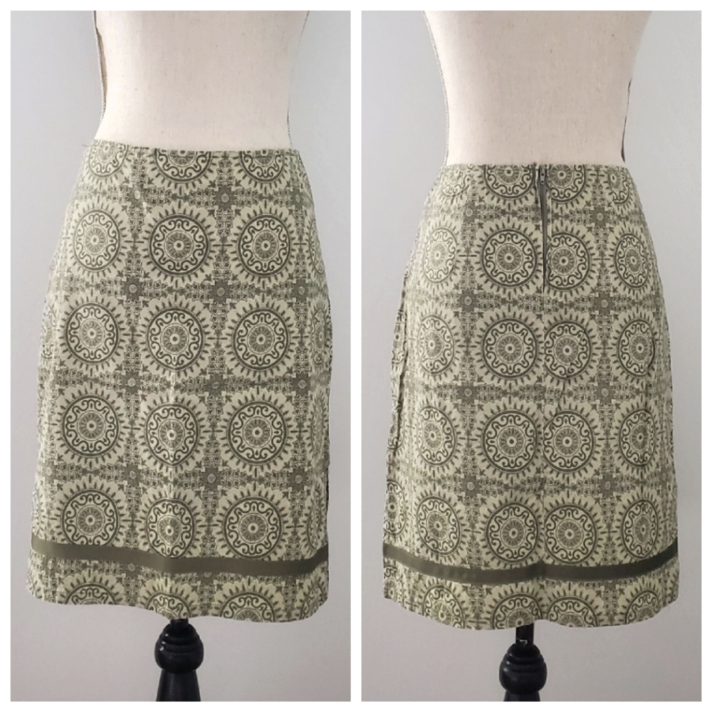 EUC Green Mandella Pattern Skirt Sz 3 Miken Clothing Co.